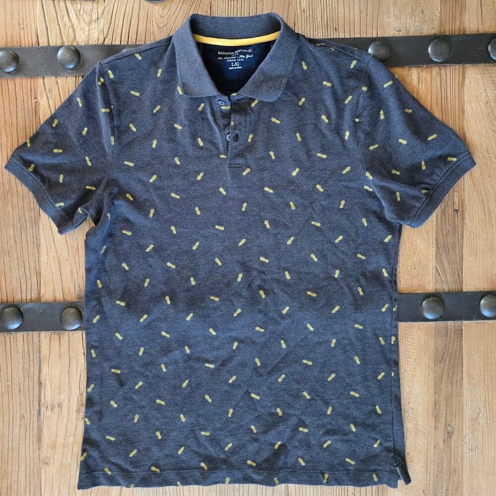 Banana Republic Factory Gray Polo Shirt with Pineapple Print sz L
